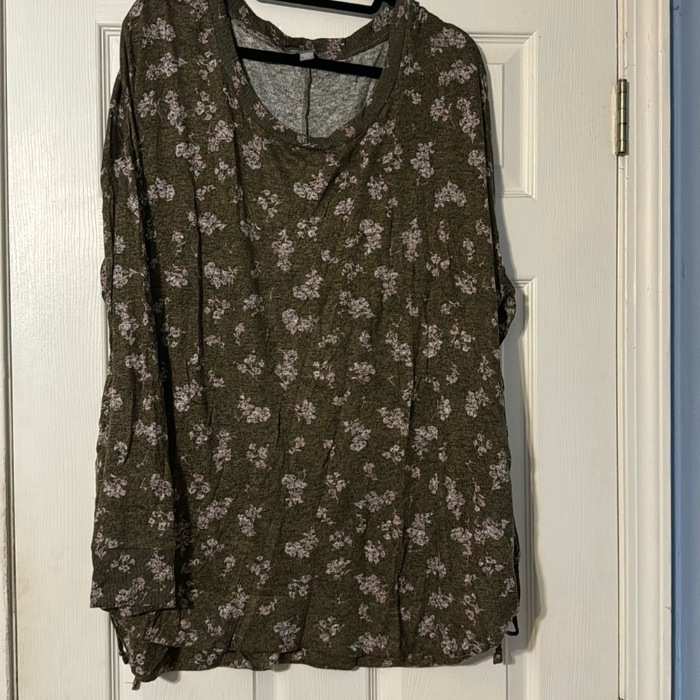 Pretty sweater 3x